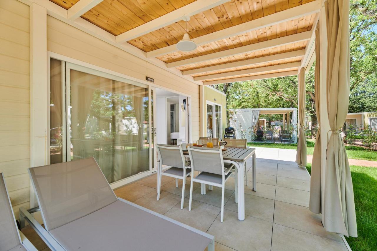 Camping Ulika Mobile Homes - Naturist Červar-Porat المظهر الخارجي الصورة