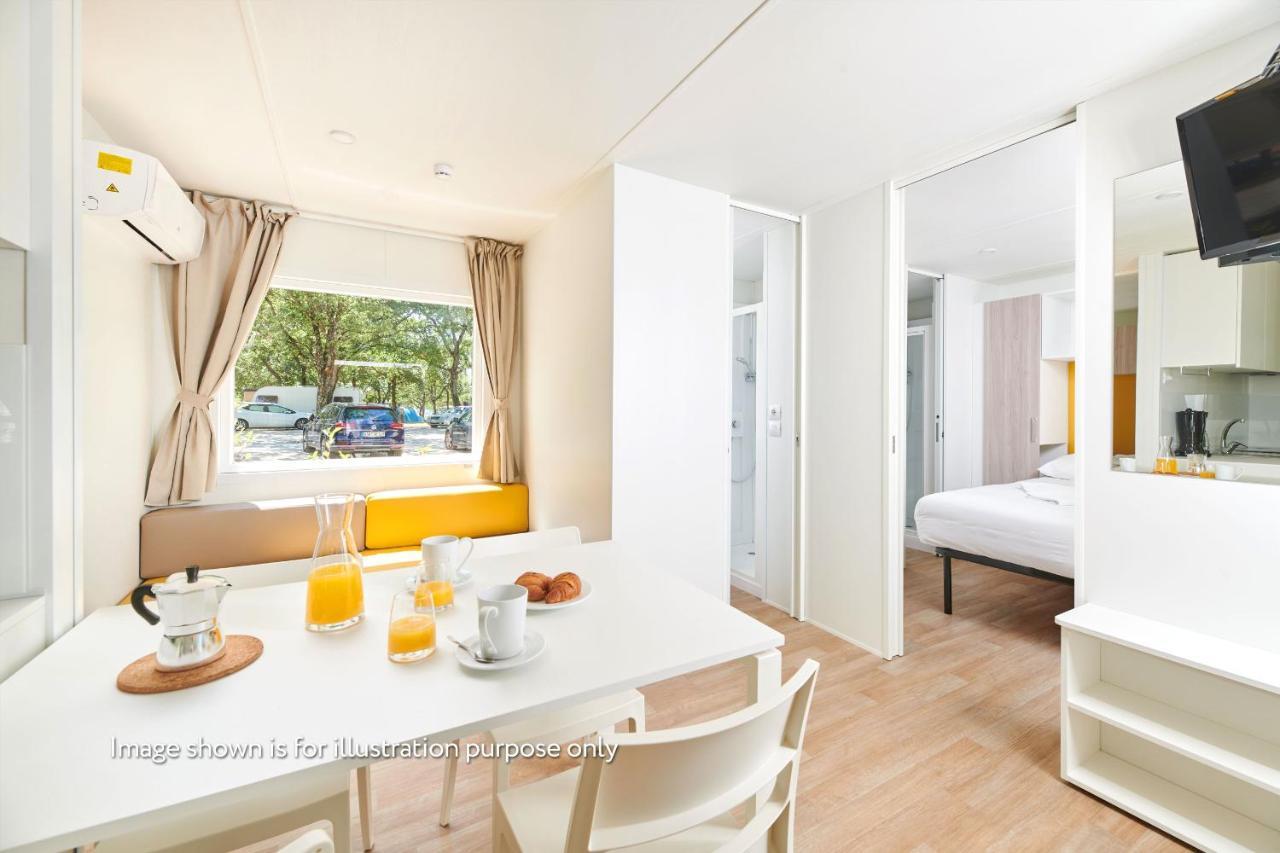 Camping Ulika Mobile Homes - Naturist Červar-Porat المظهر الخارجي الصورة