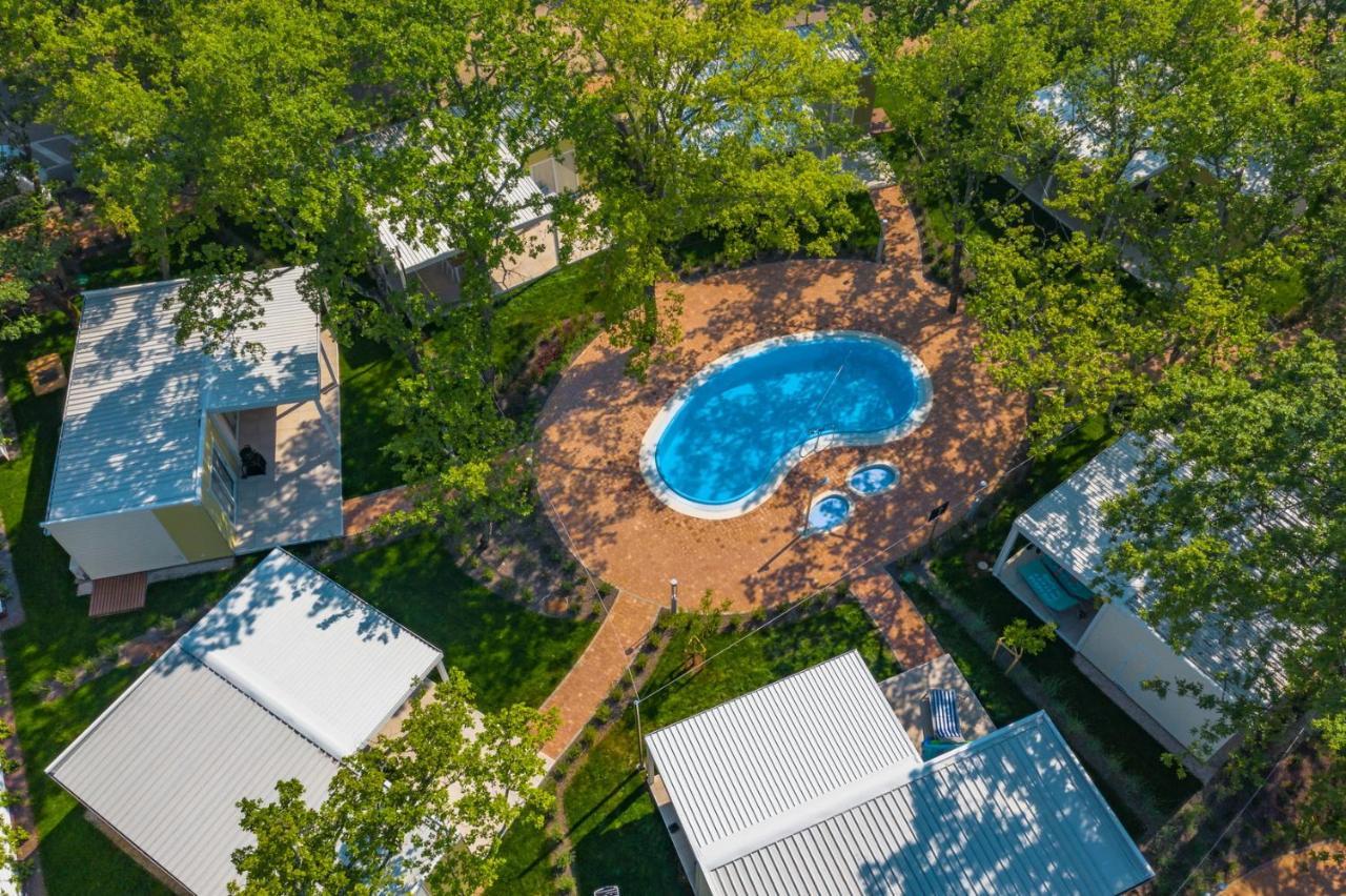 Camping Ulika Mobile Homes - Naturist Červar-Porat المظهر الخارجي الصورة