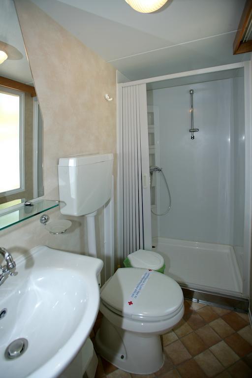 Camping Ulika Mobile Homes - Naturist Červar-Porat الغرفة الصورة